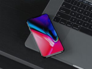 iPhone X Review